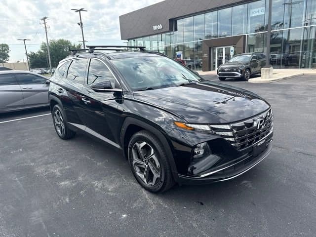 2022 Hyundai Tucson Limited — photo 1 of 3