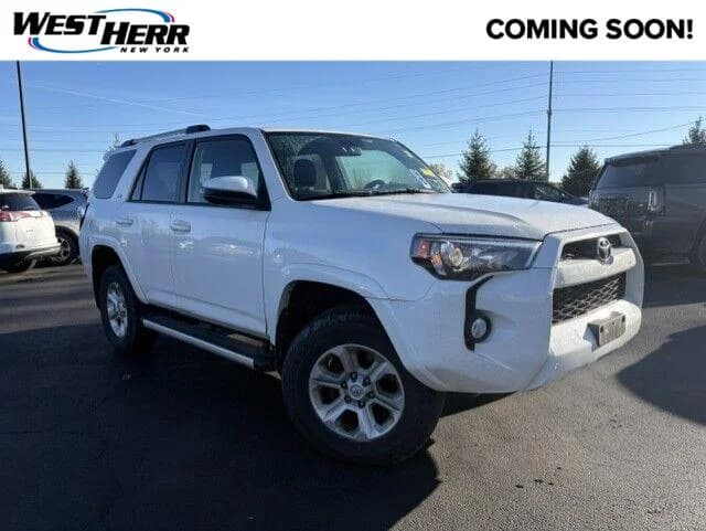 2019 Toyota 4Runner SR5 — photo 1 of 23