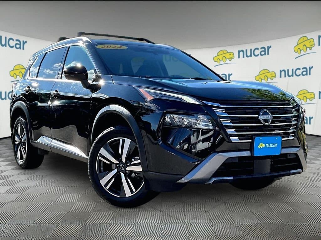2024 Nissan Rogue SL — photo 1 of 35