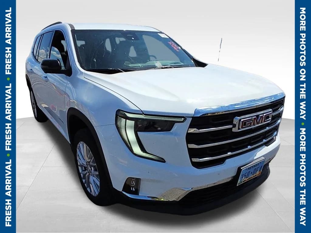 2026 GMC Acadia AWD Elevation — photo 1 of 8