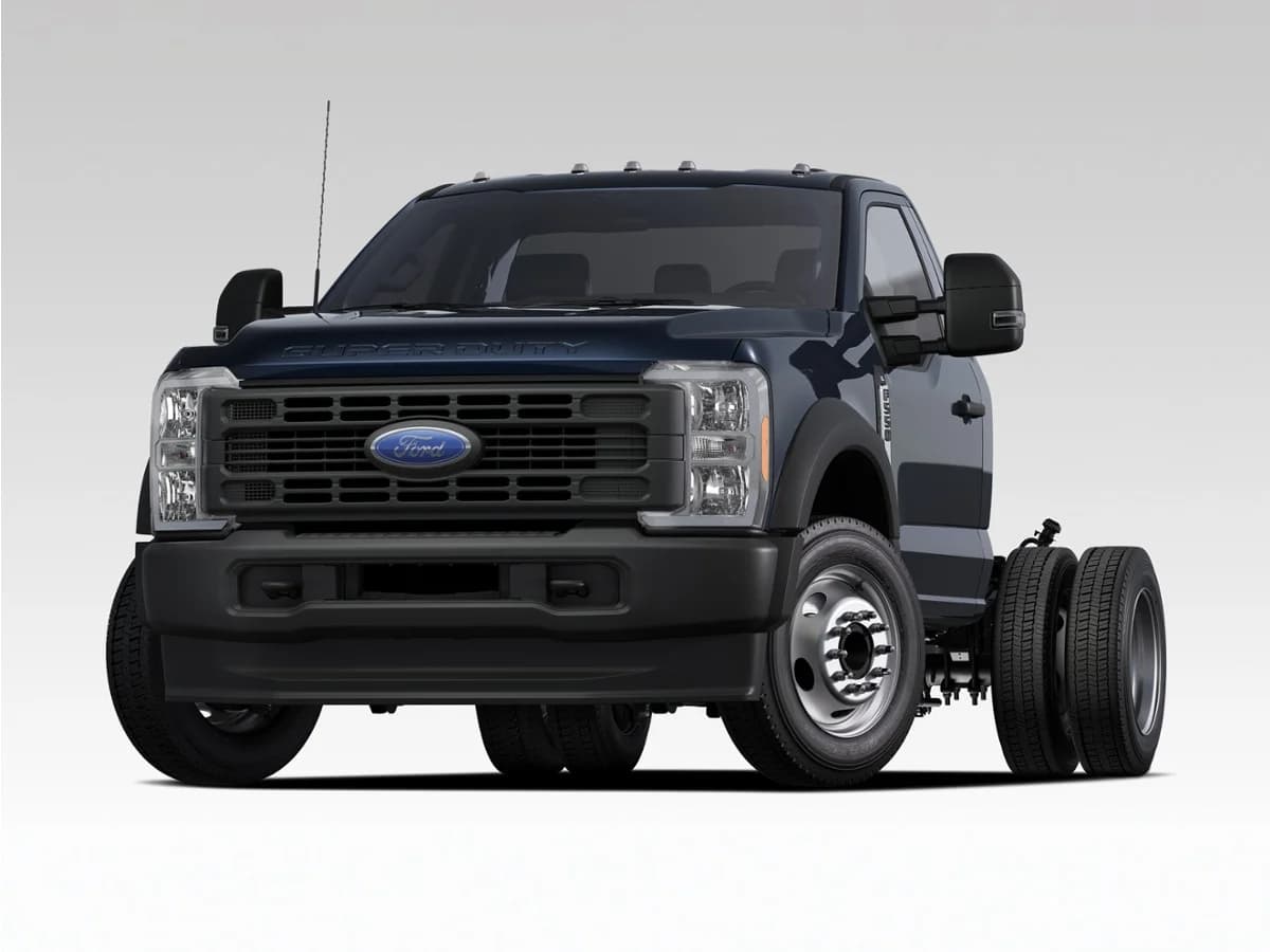 2027 Ford F-550SD Base — photo 1 of 2