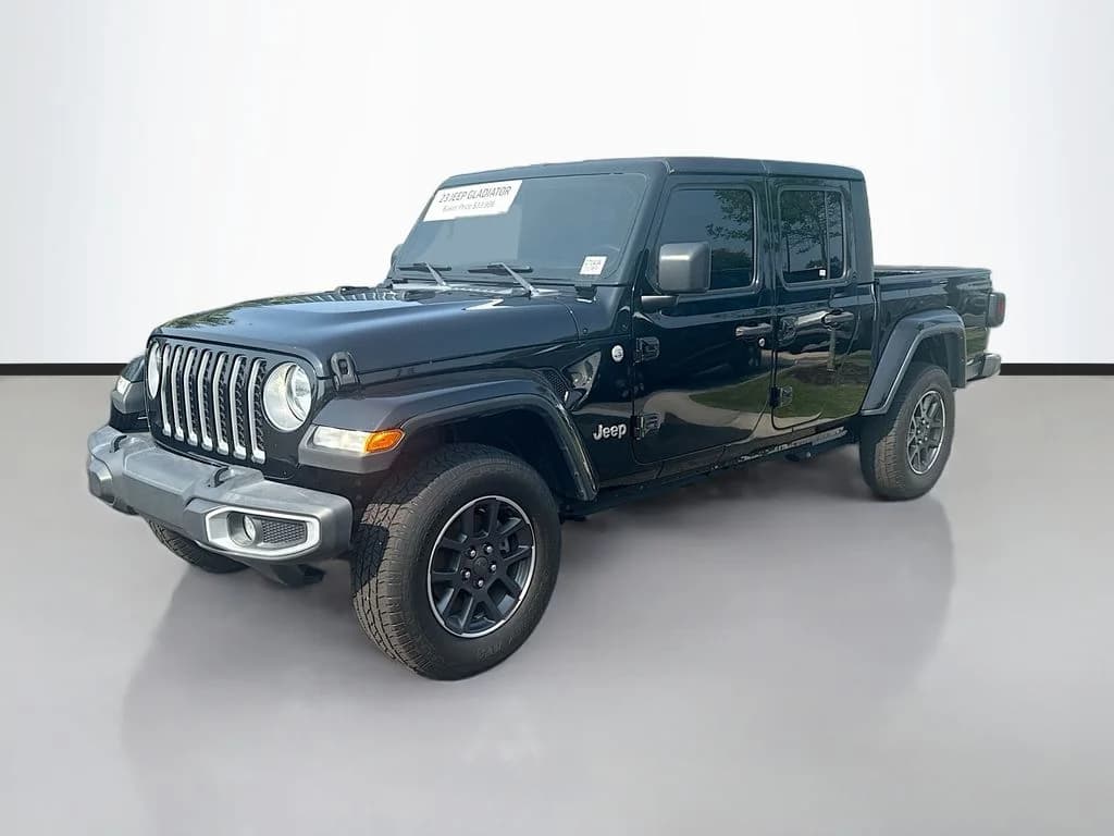 2023 Jeep Gladiator Overland — photo 1 of 29