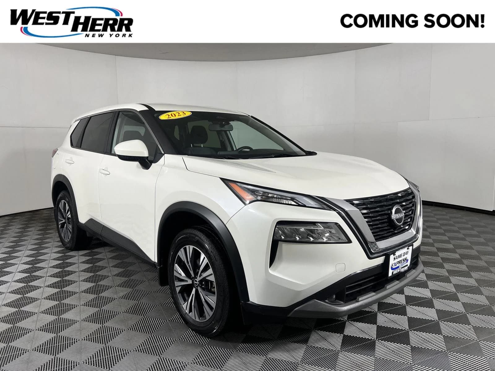 2023 Nissan Rogue SV — photo 1 of 22
