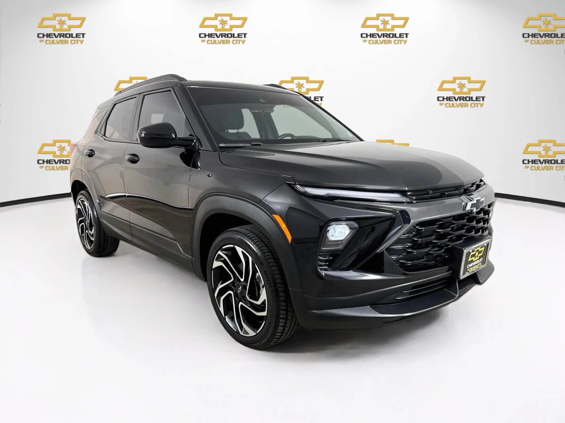 2024 Chevrolet Trailblazer RS — photo 1 of 33