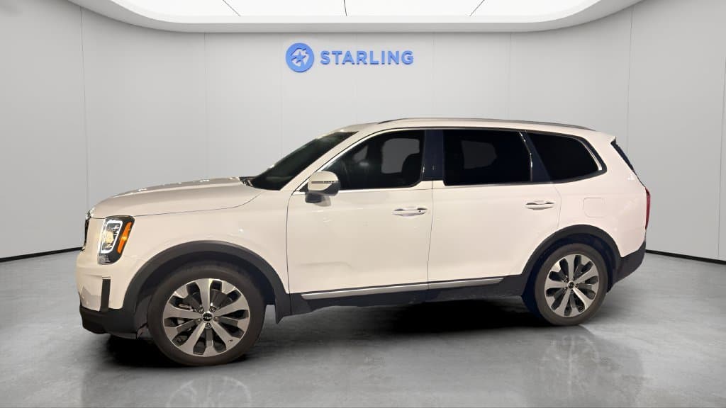 2022 Kia Telluride S — photo 1 of 8