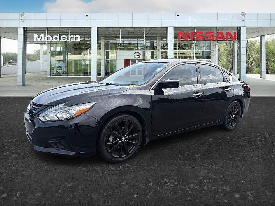 2018 Nissan Altima 2.5 SR — photo 1 of 21