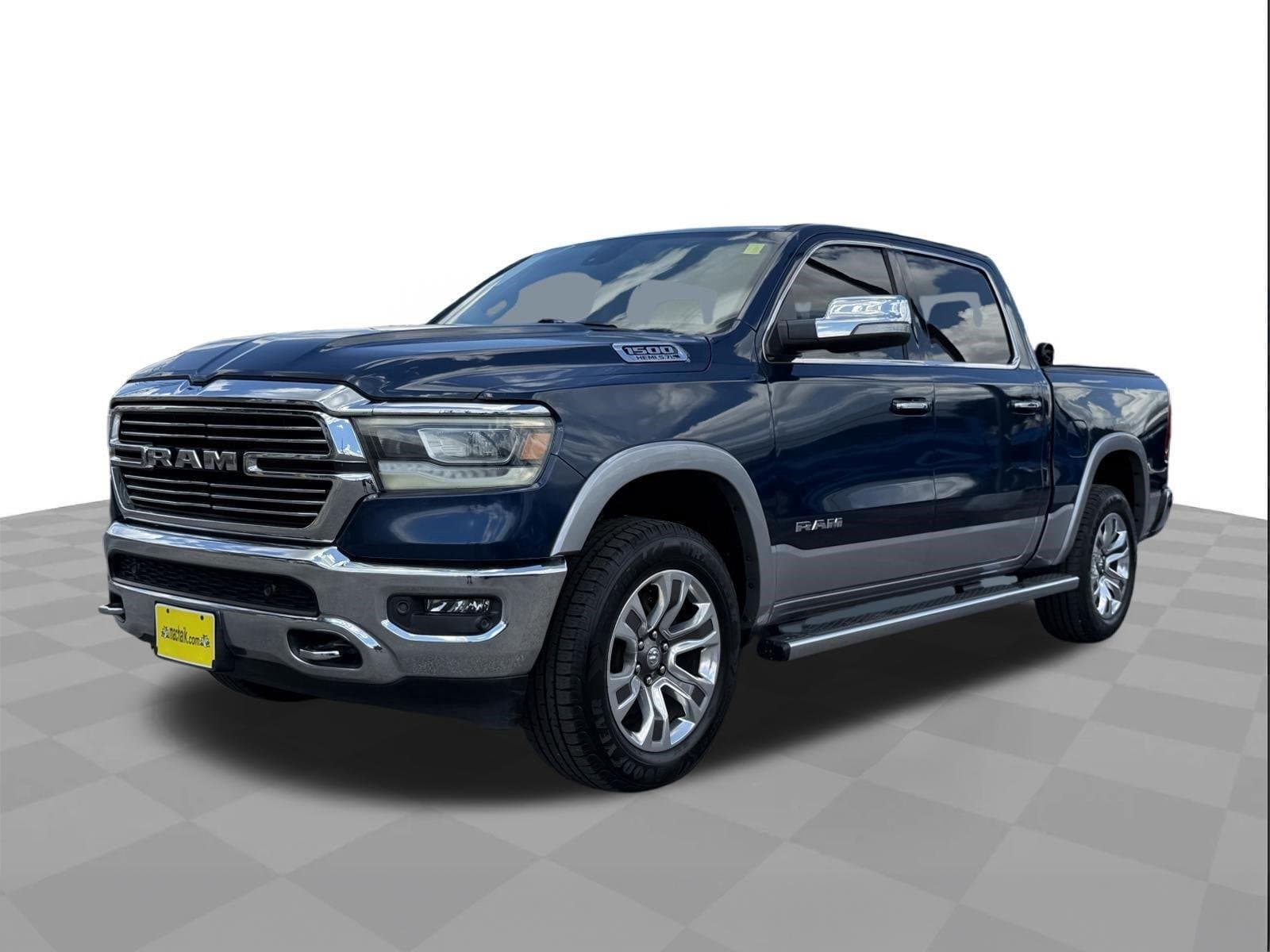 2020 RAM 1500 Laramie — photo 1 of 30