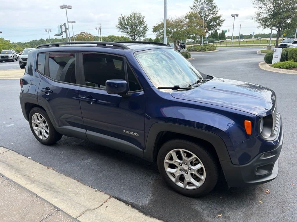 2018 Jeep Renegade Latitude — photo 1 of 4