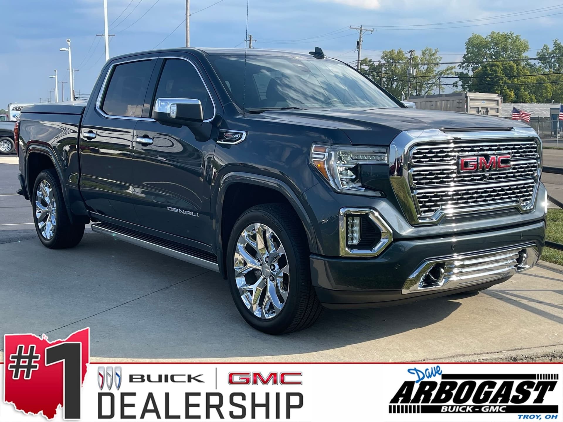 2020 GMC Sierra 1500 Denali — photo 1 of 17
