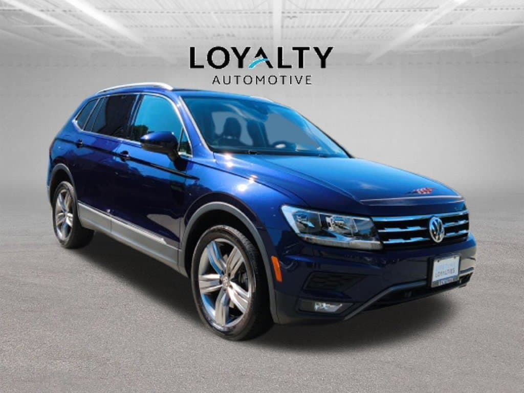 2021 Volkswagen Tiguan Base — photo 1 of 39