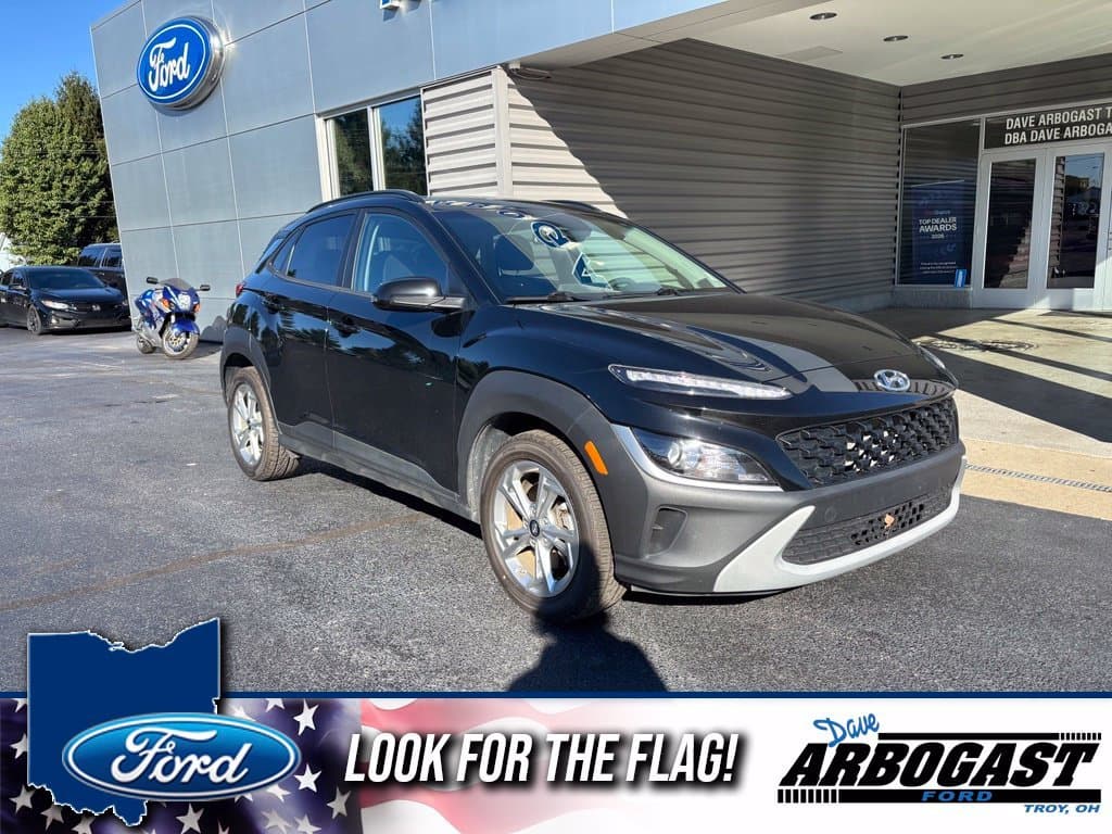 2023 Hyundai Kona SEL — photo 1 of 12