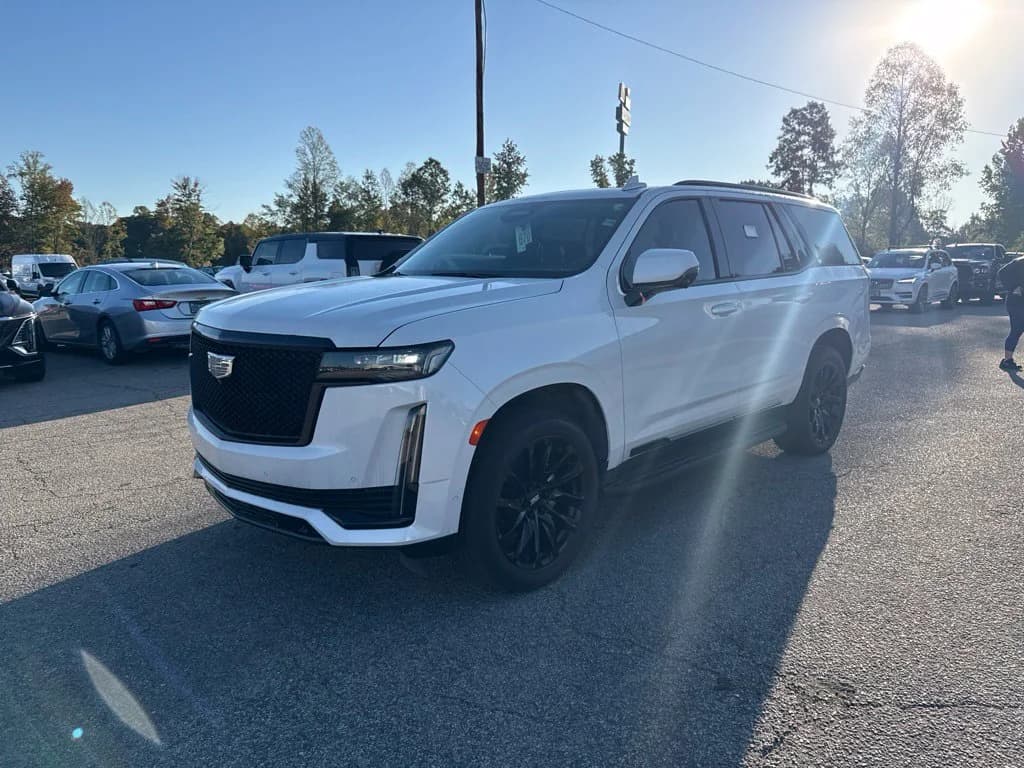 2023 Cadillac Escalade Base — photo 1 of 15