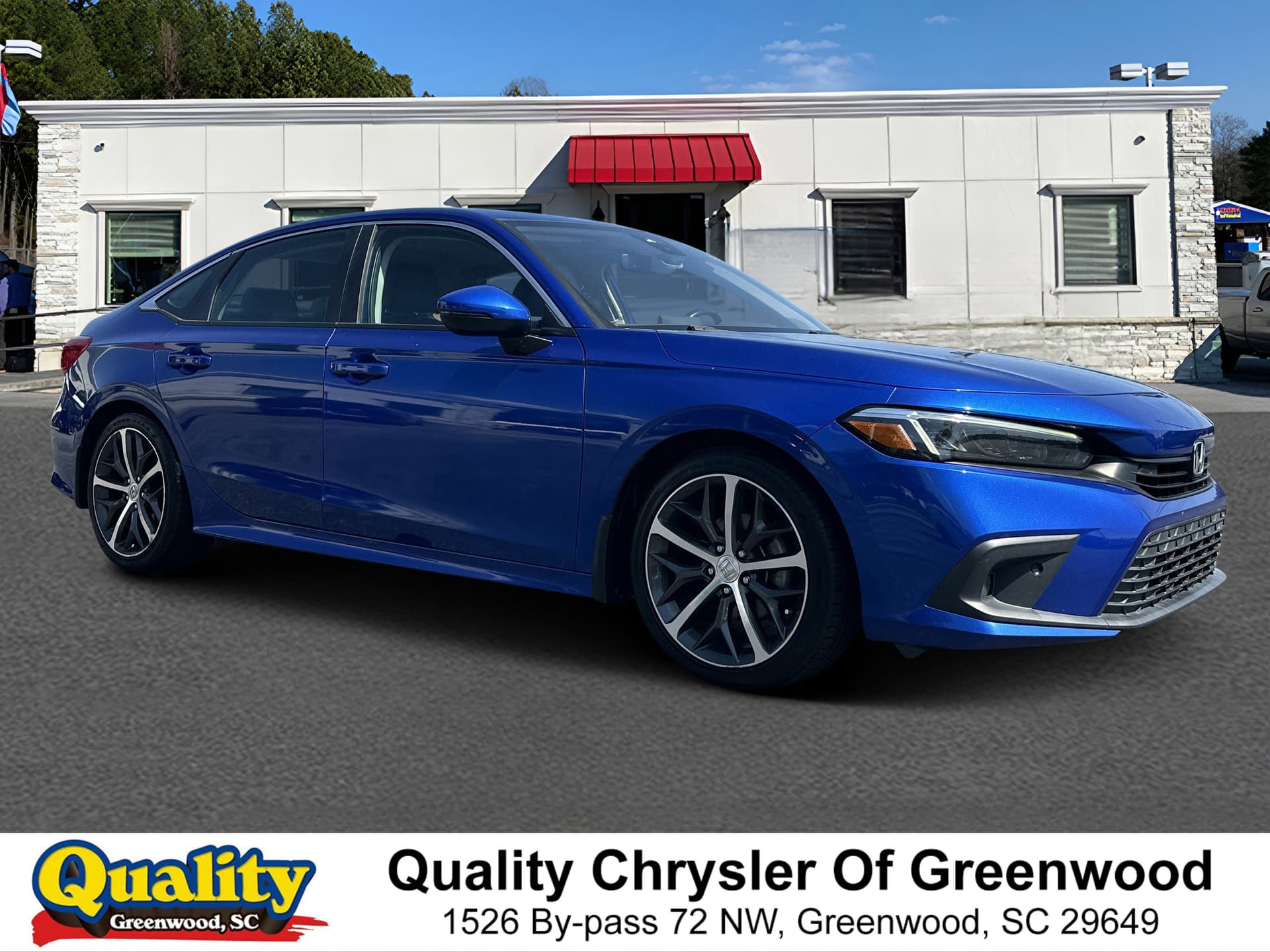2022 Honda Civic Sedan Touring — photo 1 of 29