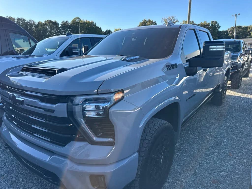 2024 Chevrolet Silverado 2500HD LTZ — photo 1 of 4