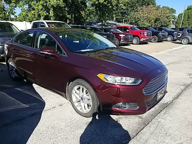 2013 Ford Fusion SE — photo 1 of 28