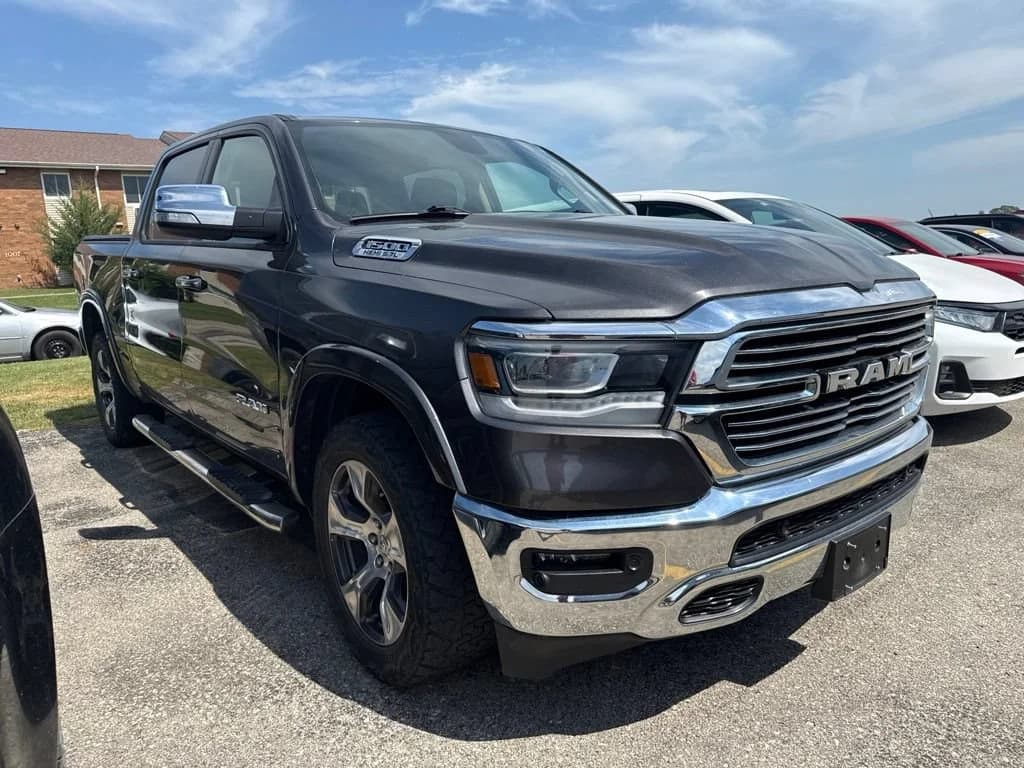 2019 RAM 1500 Laramie — photo 1 of 4