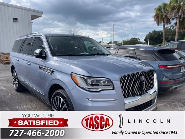 2023 Lincoln Navigator L Black Label — photo 1 of 6