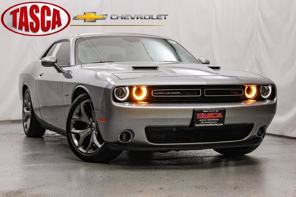 2016 Dodge Challenger R/T — photo 1 of 31