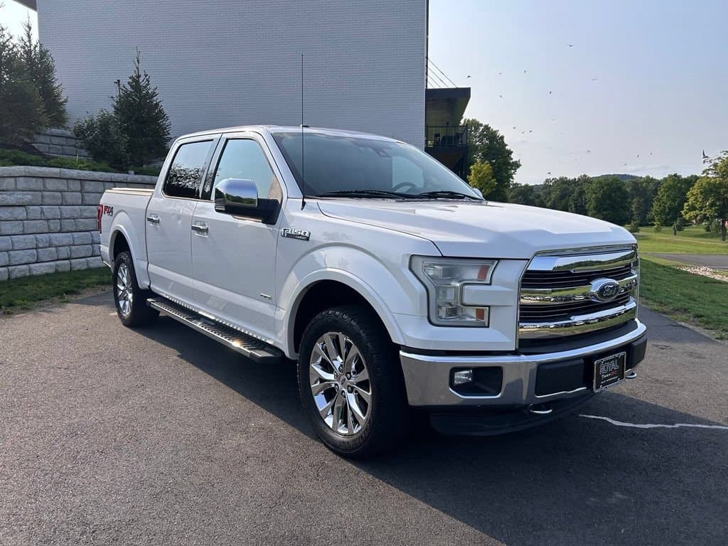 2015 Ford F-150 XLT — photo 1 of 37