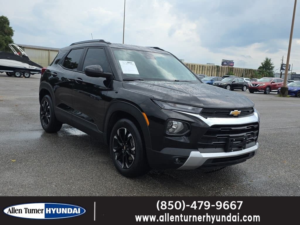 2023 Chevrolet TrailBlazer LT — photo 1 of 35