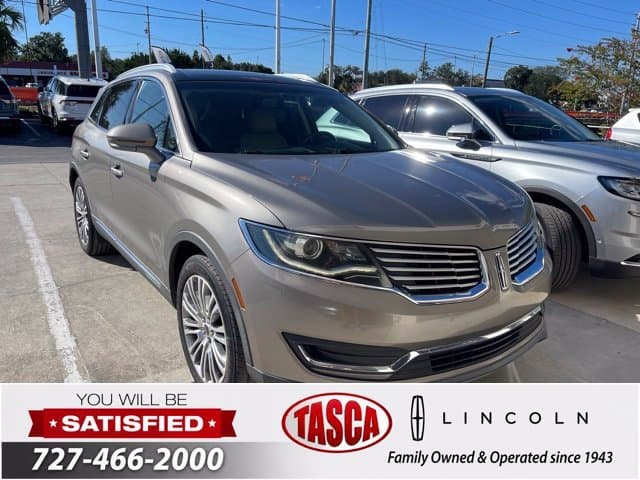 2017 Lincoln MKX Reserve — photo 1 of 9