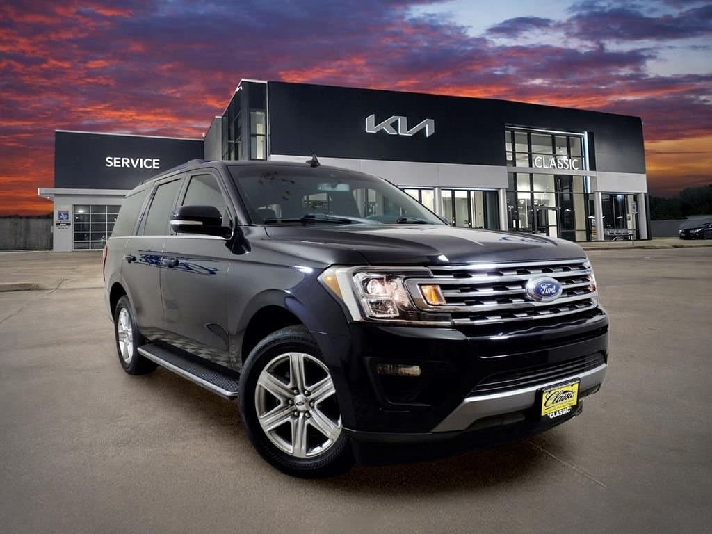 2019 Ford Expedition XLT — photo 1 of 25