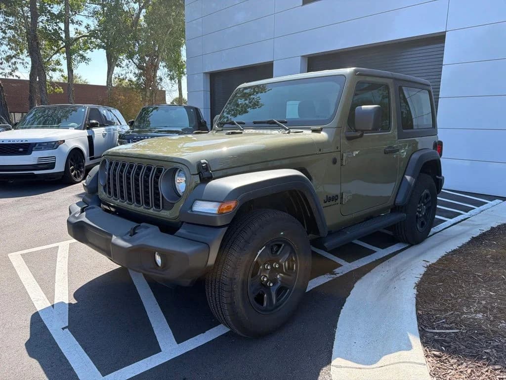 2025 Jeep Wrangler Sport — photo 1 of 8