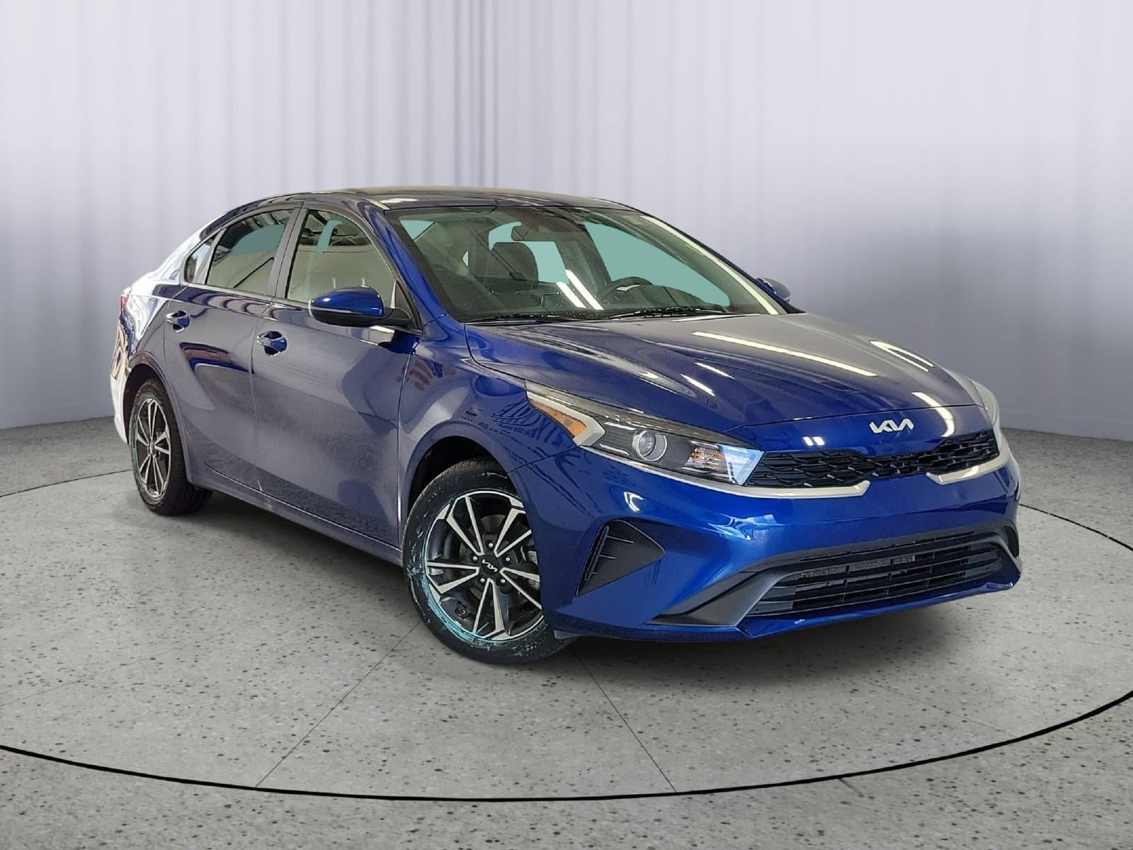 2024 Kia Forte LXS — photo 1 of 28