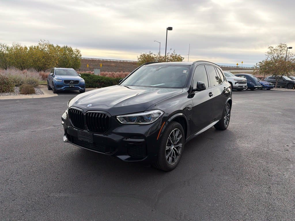 2023 BMW X5 xDrive45e — photo 1 of 16