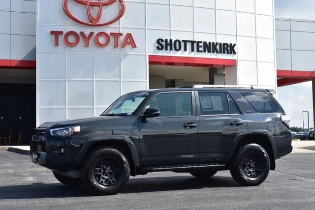 2024 Toyota 4Runner SR5 Premium — photo 1 of 37