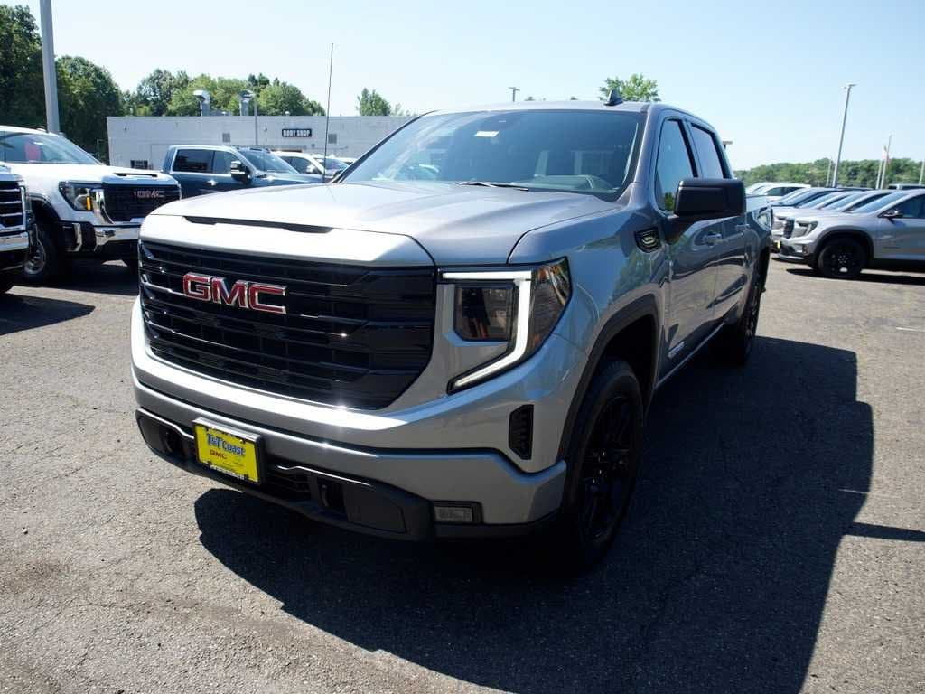2026 GMC Sierra 1500 Elevation — photo 1 of 18