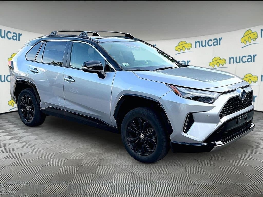 2023 Toyota RAV4 Hybrid XSE — photo 1 of 10