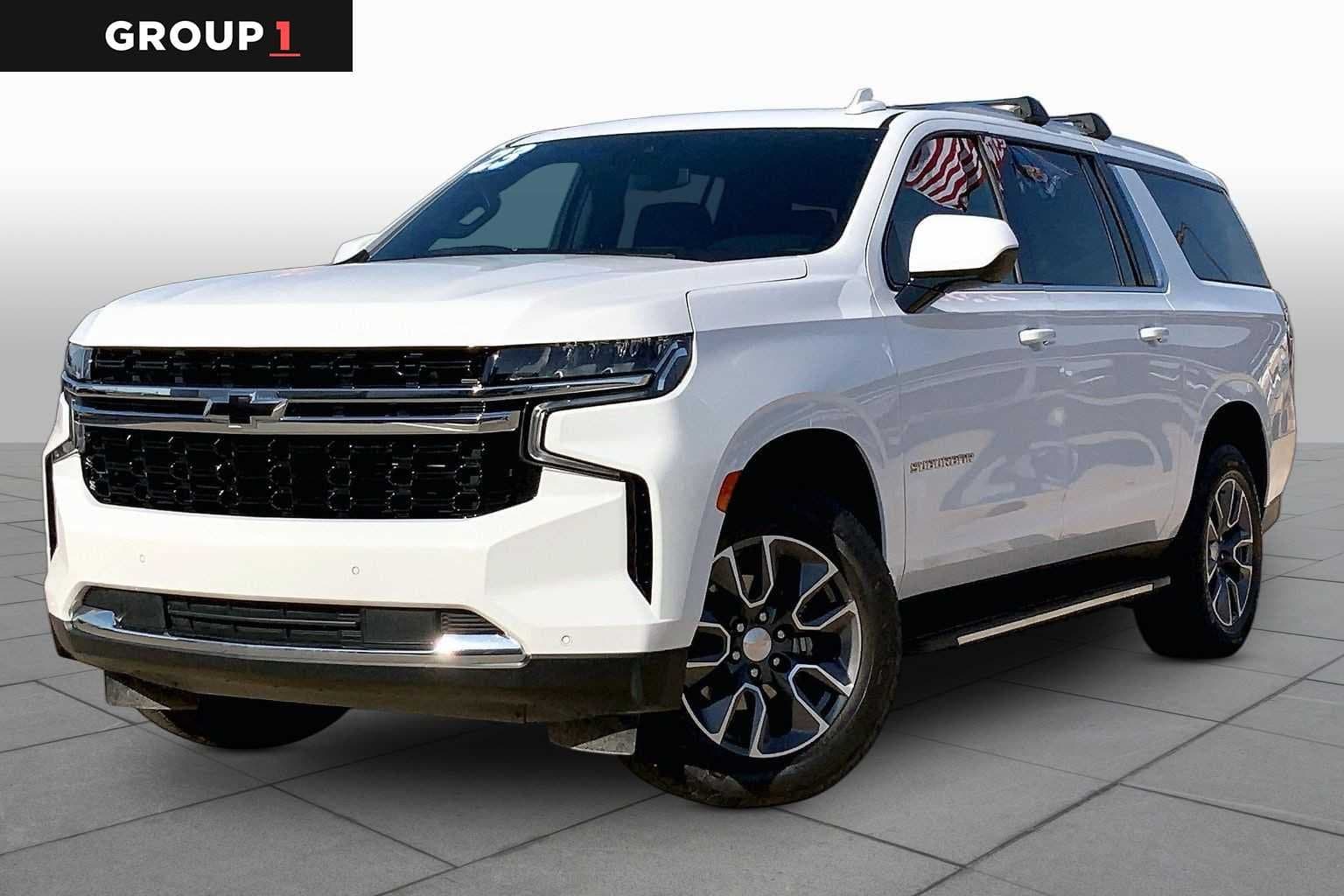 2023 Chevrolet Suburban LS — photo 1 of 37