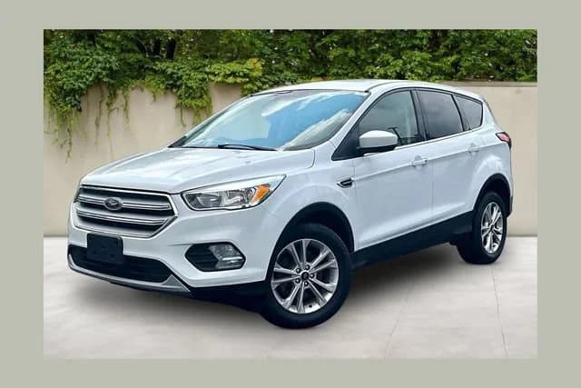 2019 Ford Escape SE — photo 1 of 34