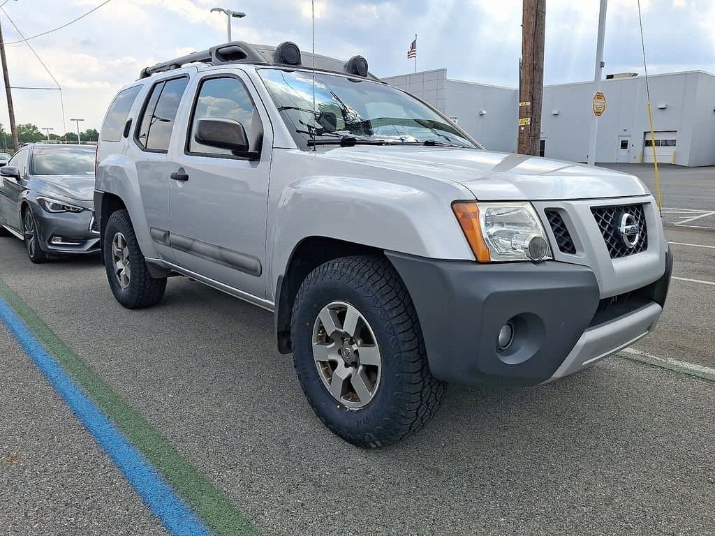 2012 Nissan Xterra Pro-4X — photo 1 of 20