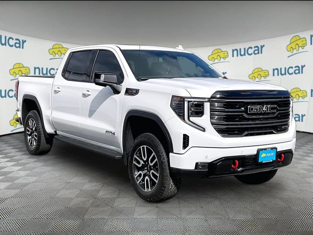 2025 GMC Sierra 1500 AT4 — photo 1 of 35