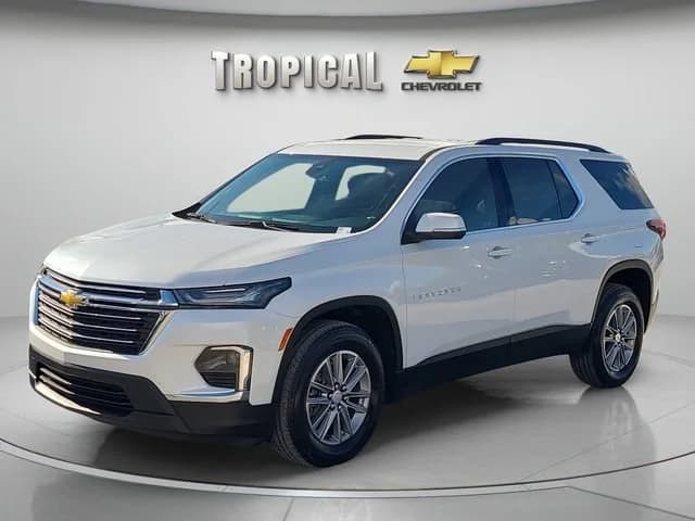 2023 Chevrolet Traverse LT Cloth — photo 1 of 36