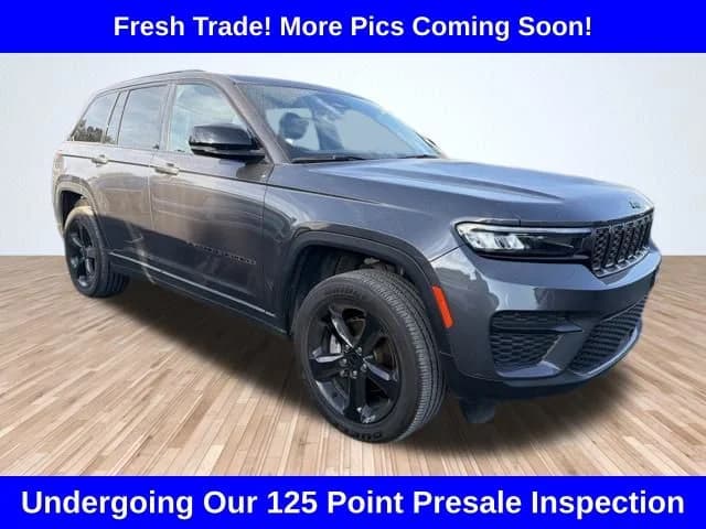2025 Jeep Grand Cherokee Altitude X — photo 1 of 10