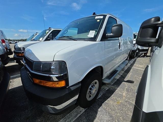 2025 Chevrolet Express Cargo Van Base — photo 1 of 7
