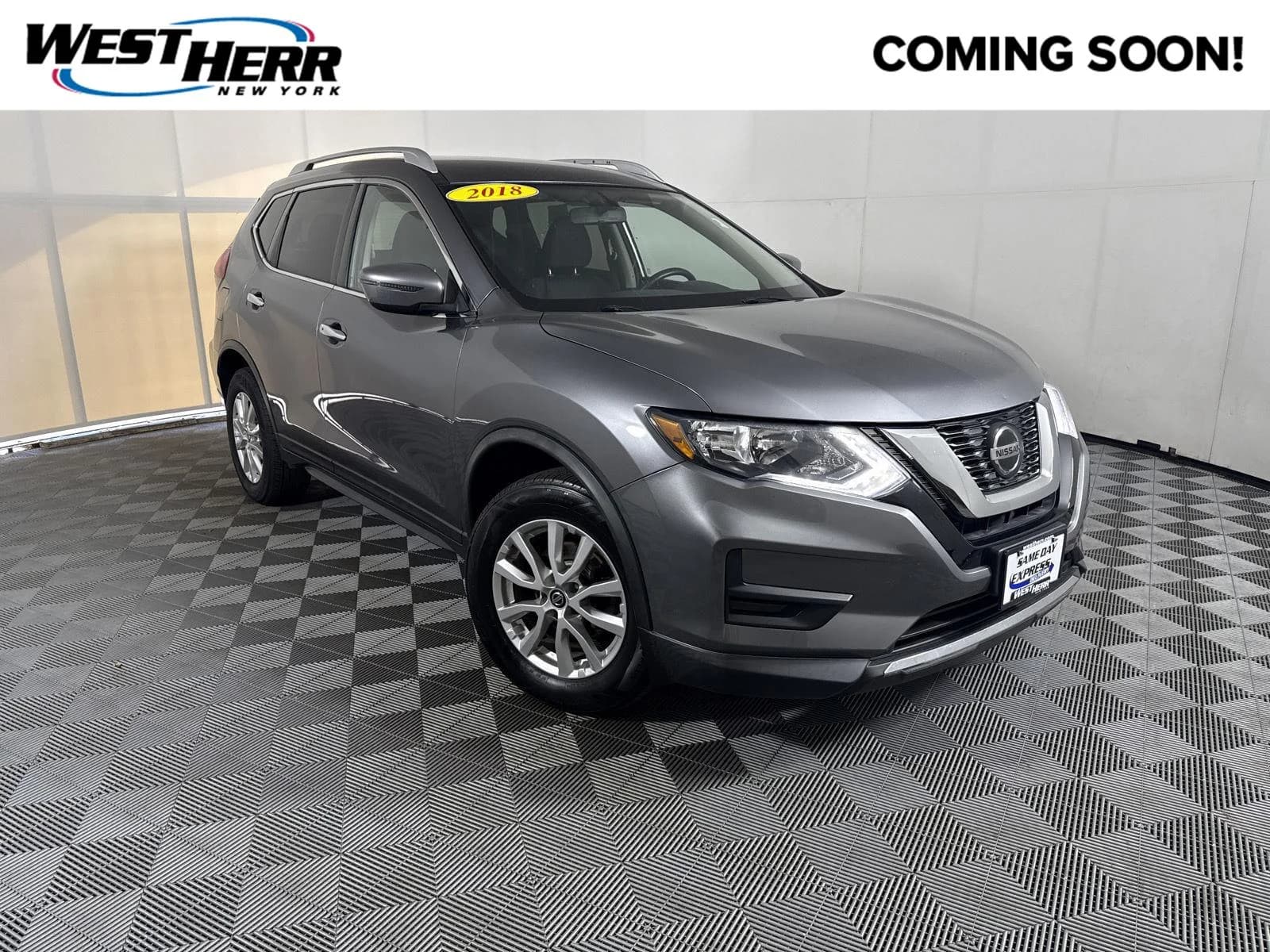 2018 Nissan Rogue SV — photo 1 of 24