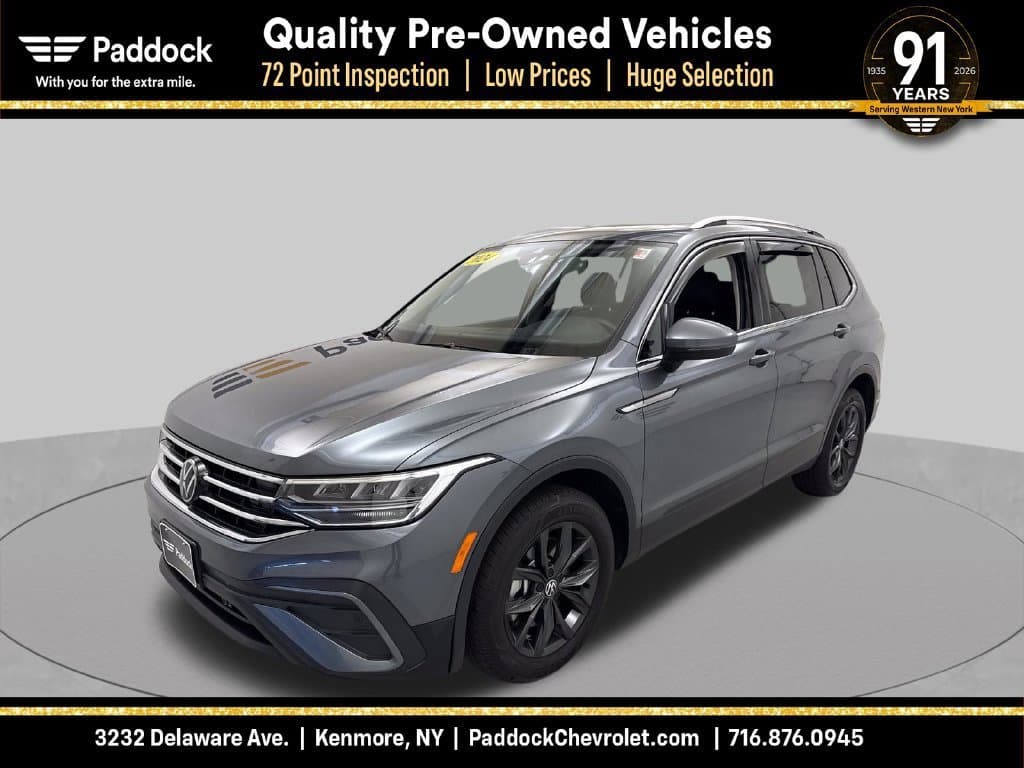 2024 Volkswagen Tiguan Base — photo 1 of 34