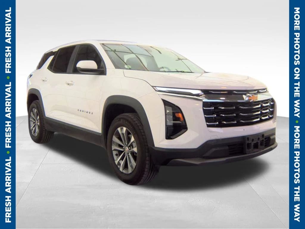 2025 Chevrolet Equinox AWD LT — photo 1 of 10