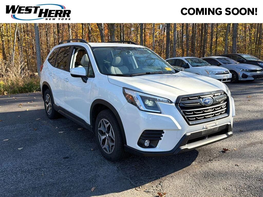 2024 Subaru Forester Base — photo 1 of 22