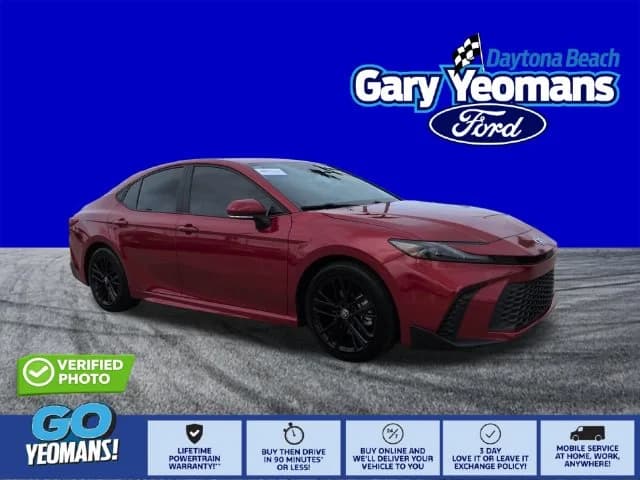 2025 Toyota Camry SE — photo 1 of 26
