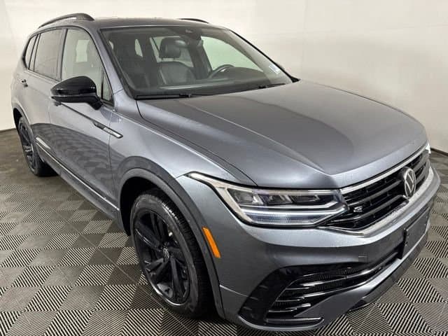2024 Volkswagen Tiguan 2.0T SE R-Line Black — photo 1 of 22
