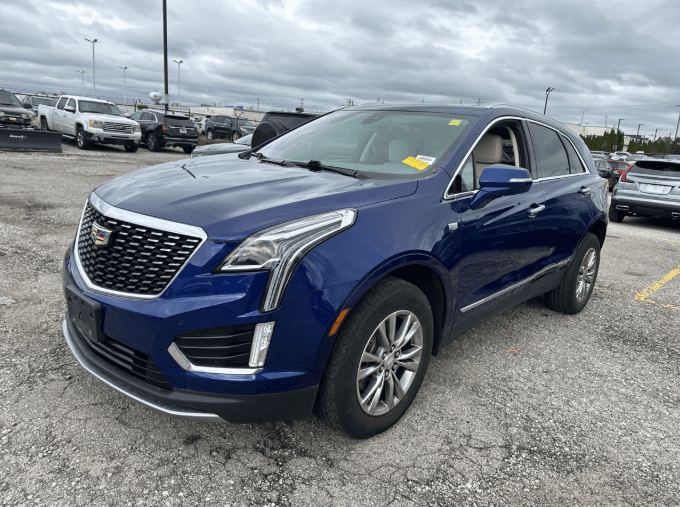 2023 Cadillac XT5 Base — photo 1 of 14