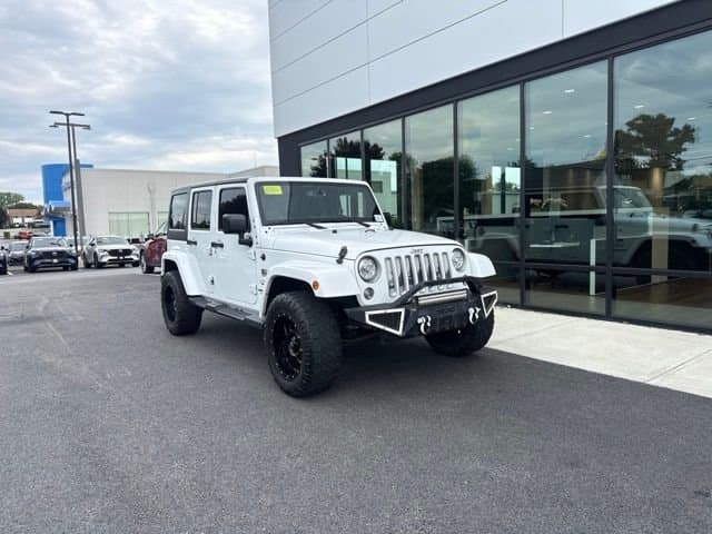2017 Jeep Wrangler Unlimited Sahara — photo 1 of 22