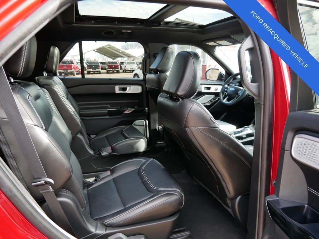 2024 Ford Explorer ST — photo 1 of 25