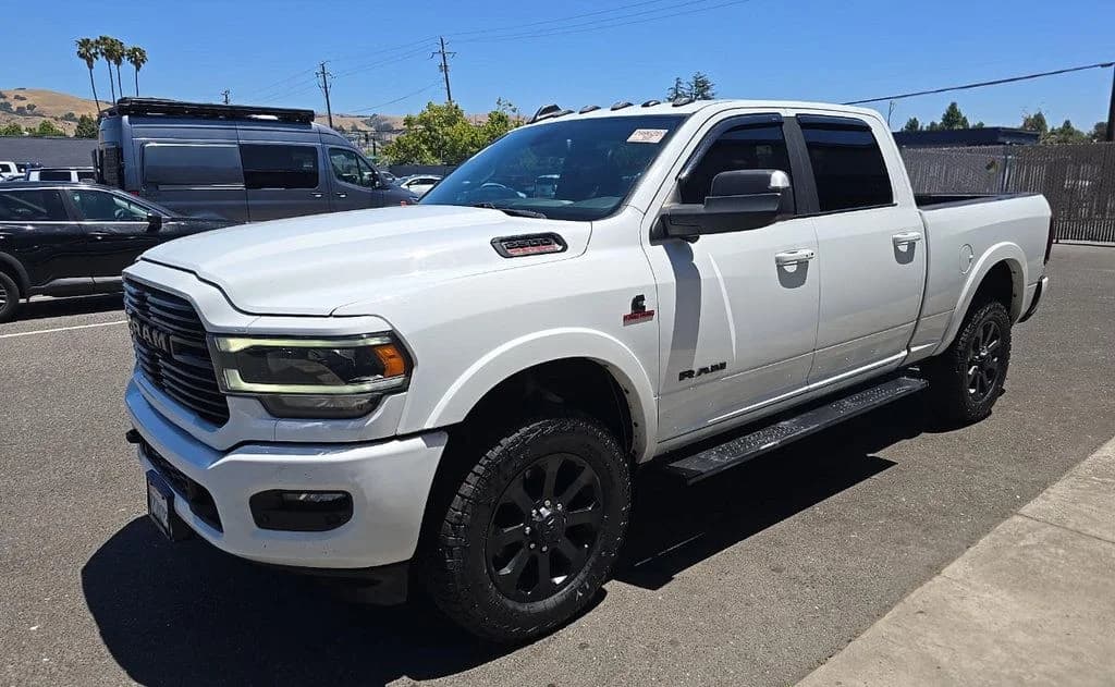 2022 RAM 2500 Laramie — photo 1 of 18
