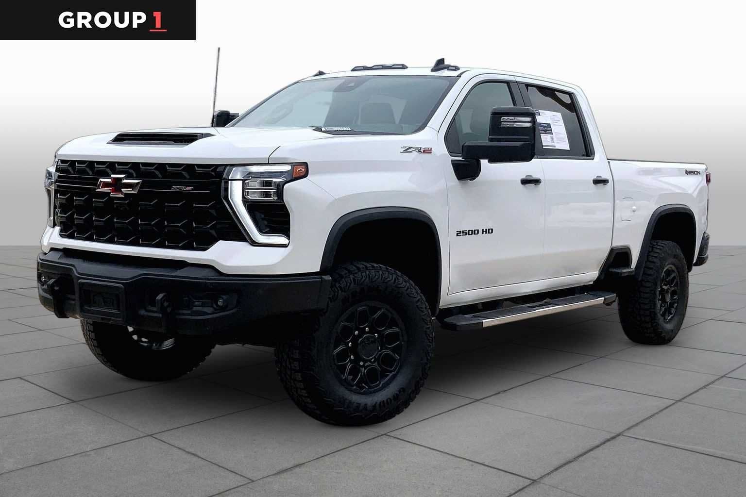 2024 Chevrolet Silverado 2500HD ZR2 — photo 1 of 34